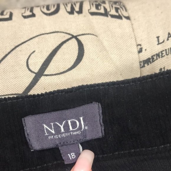 NYDJ Marilyn Double Snap Waist Straight Leg Jeans - Picture 5 of 7